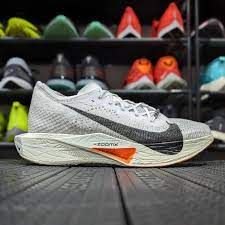 NIKE VAPOURFLY 3