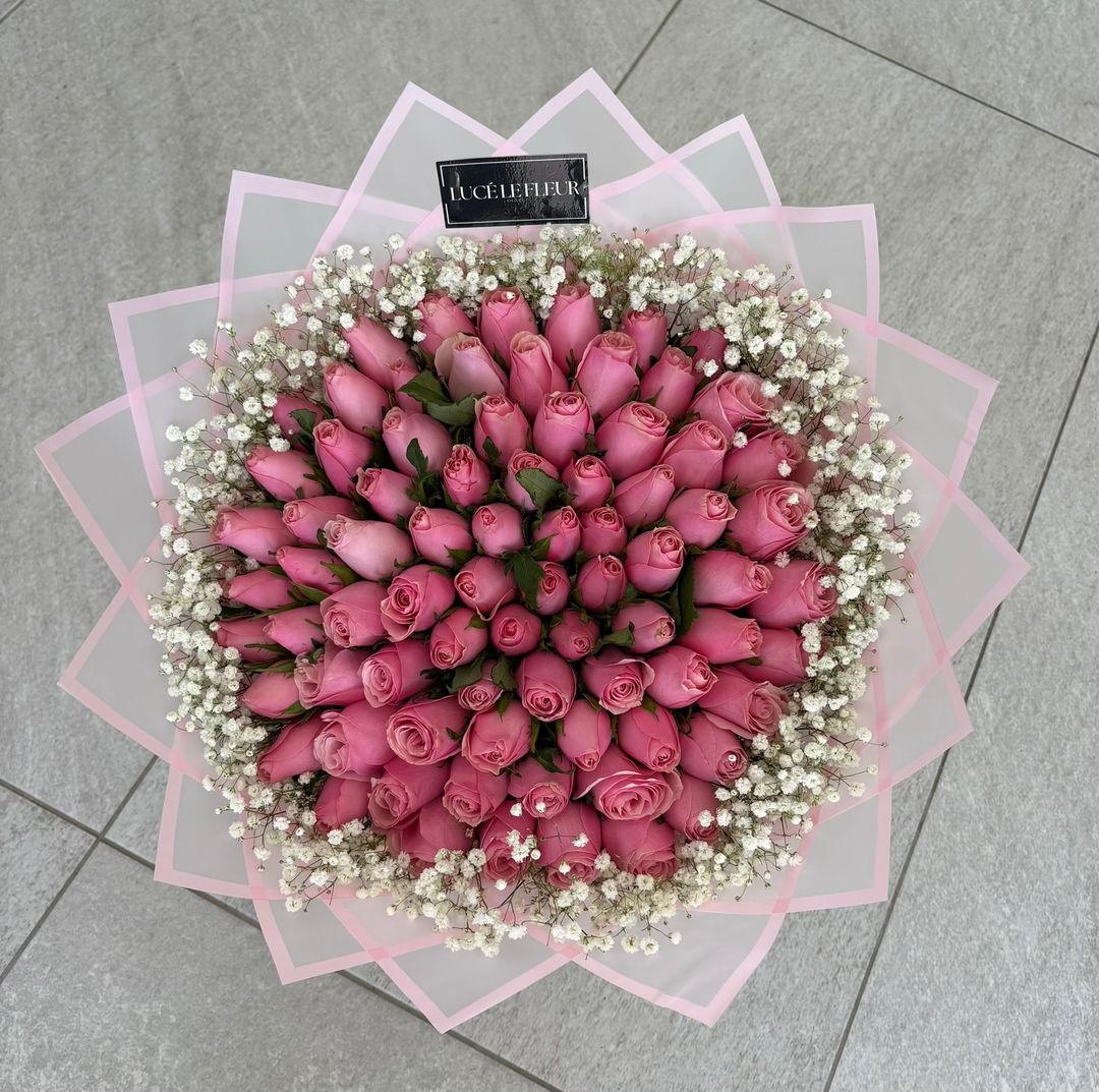 Pink Rose Bouquets With Baby’s Breath/Gyp 