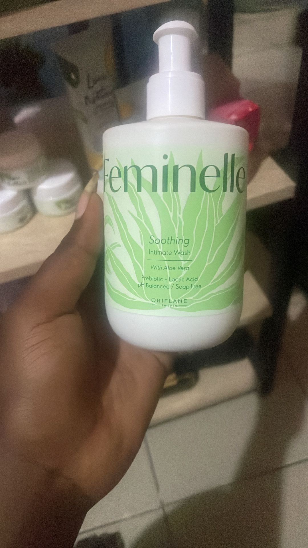 Feminelle soothing intimate wash 