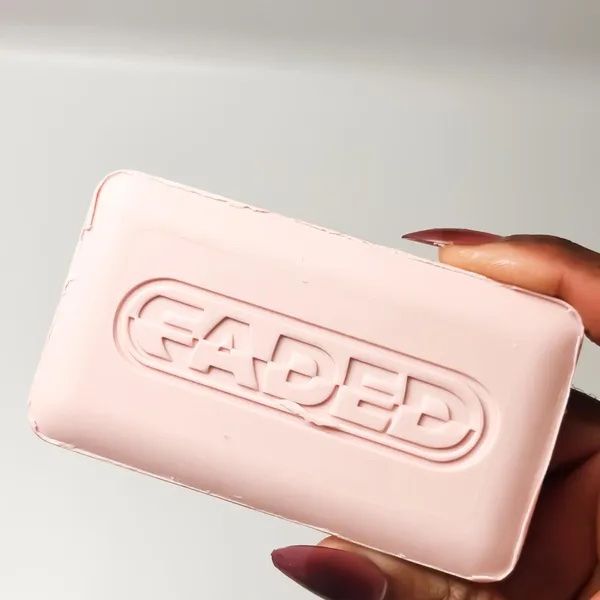 Faded- Bar savon eclaircissant 