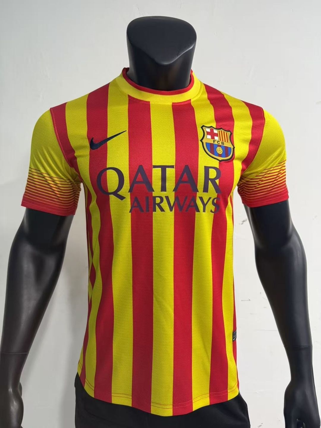 Barcelona 2013/14 Away Shirt