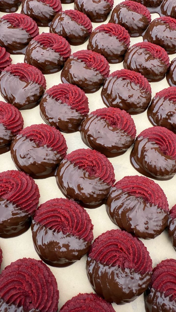 Red Velvet Butter Cookies (30pcs)