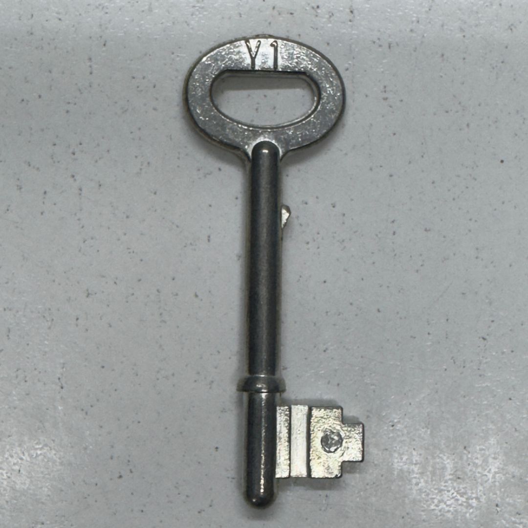 Y1 KEY 