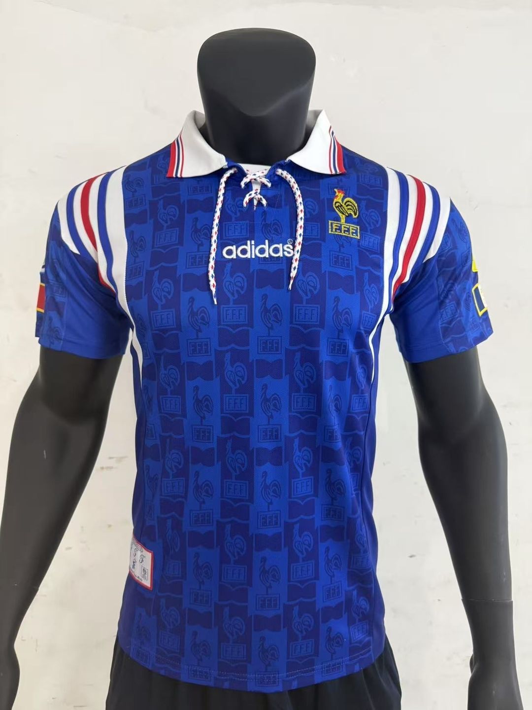 France 1996 Home Shirt (Blue / White / Red)