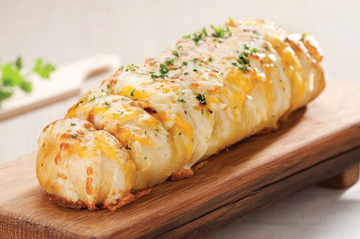 Cheesy garlic roll