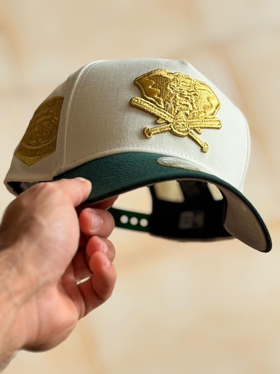 New Era 9Forty - Oakland Athletics Stadium Chrome Two Tone