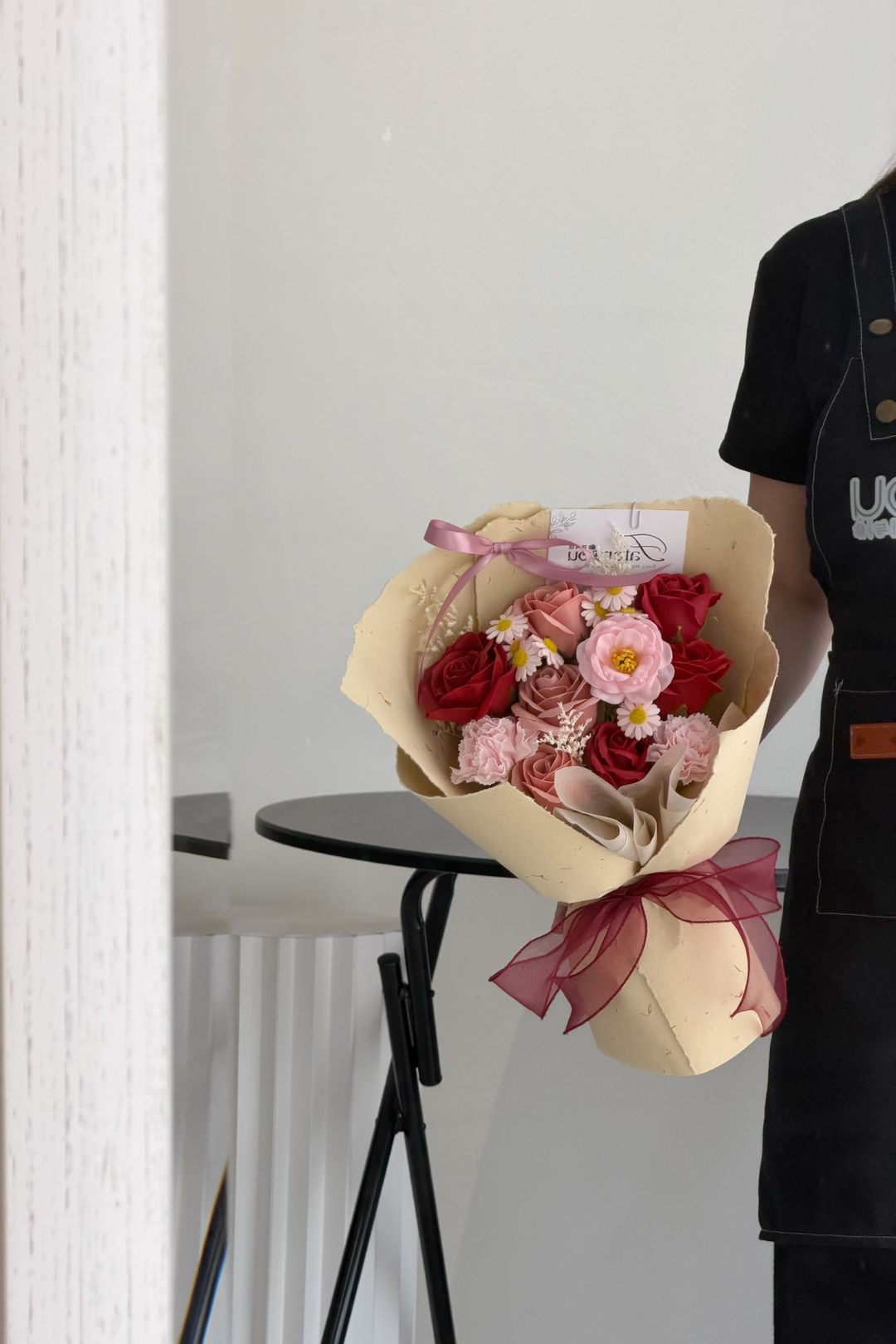  Cappuccino Red Dong Ba Soap Flower Mixed Bouquet  