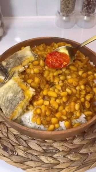 E. Vendredi: Riz et Haricots 