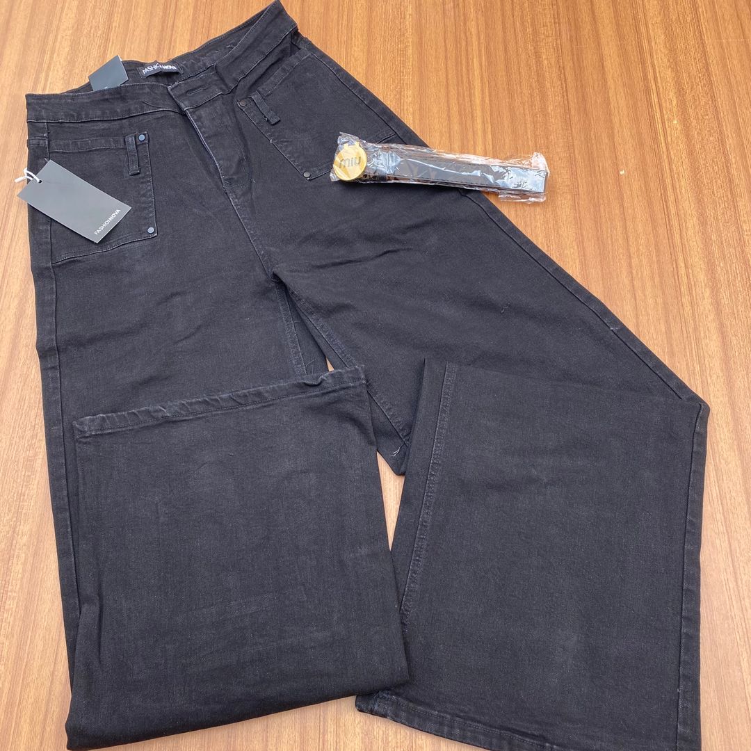 FASHIONNOVA MIU CARGO JEANS - BLACK