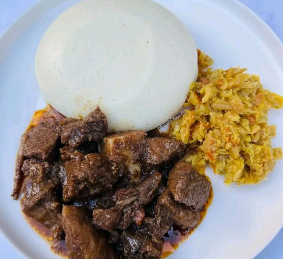 Cowhead + 2 Salads <<< City Lounge >>>