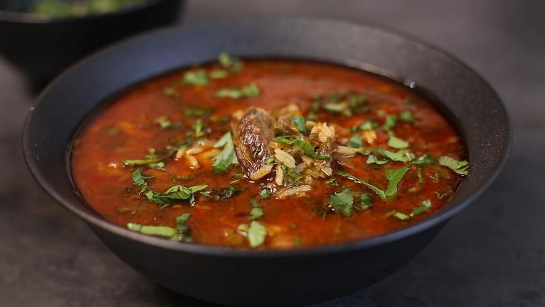 Борщ с томленой говядиной