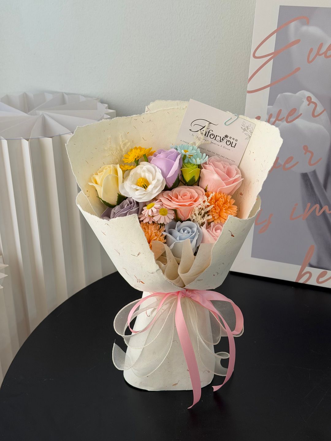 Dopamine Mix Dong Ba Soap Flower Mixed Bouquet  