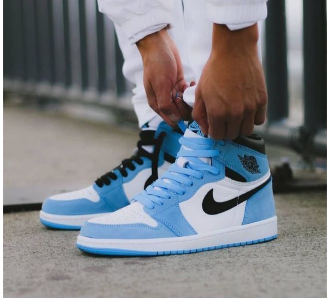 Nike Air Jordan 1 University Blue