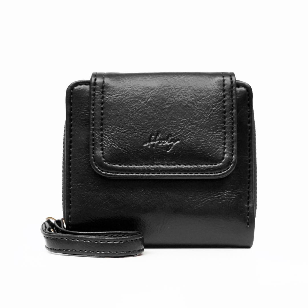LAYNA WALLET
