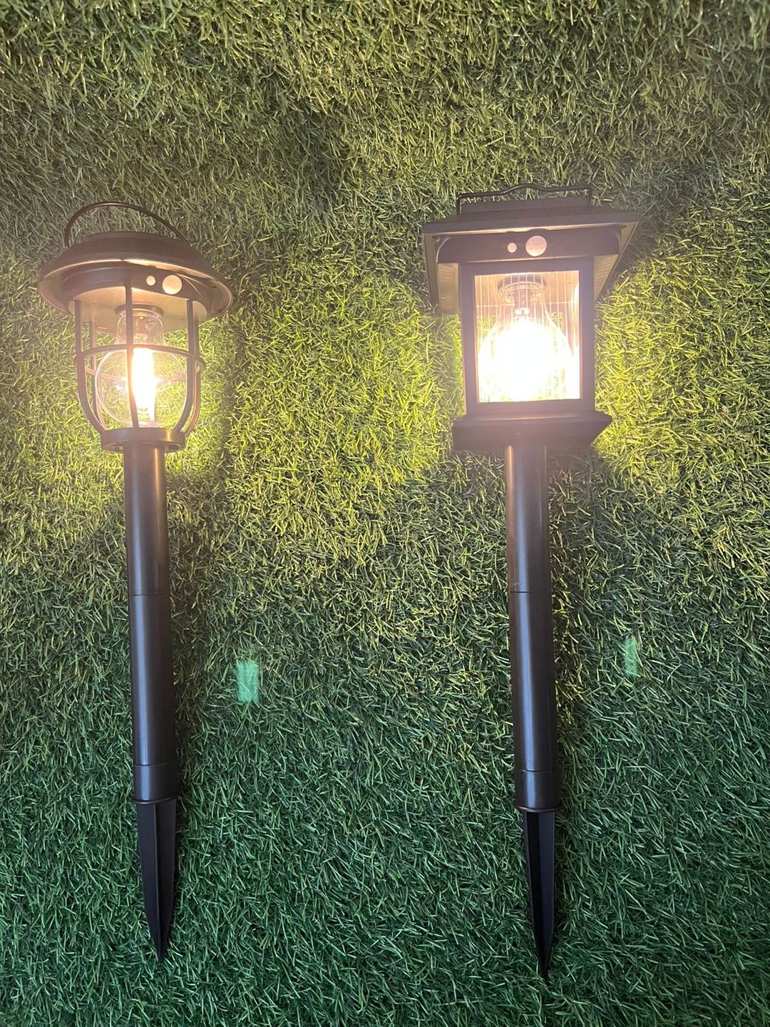 Powerful solar garden lights 2 pcs