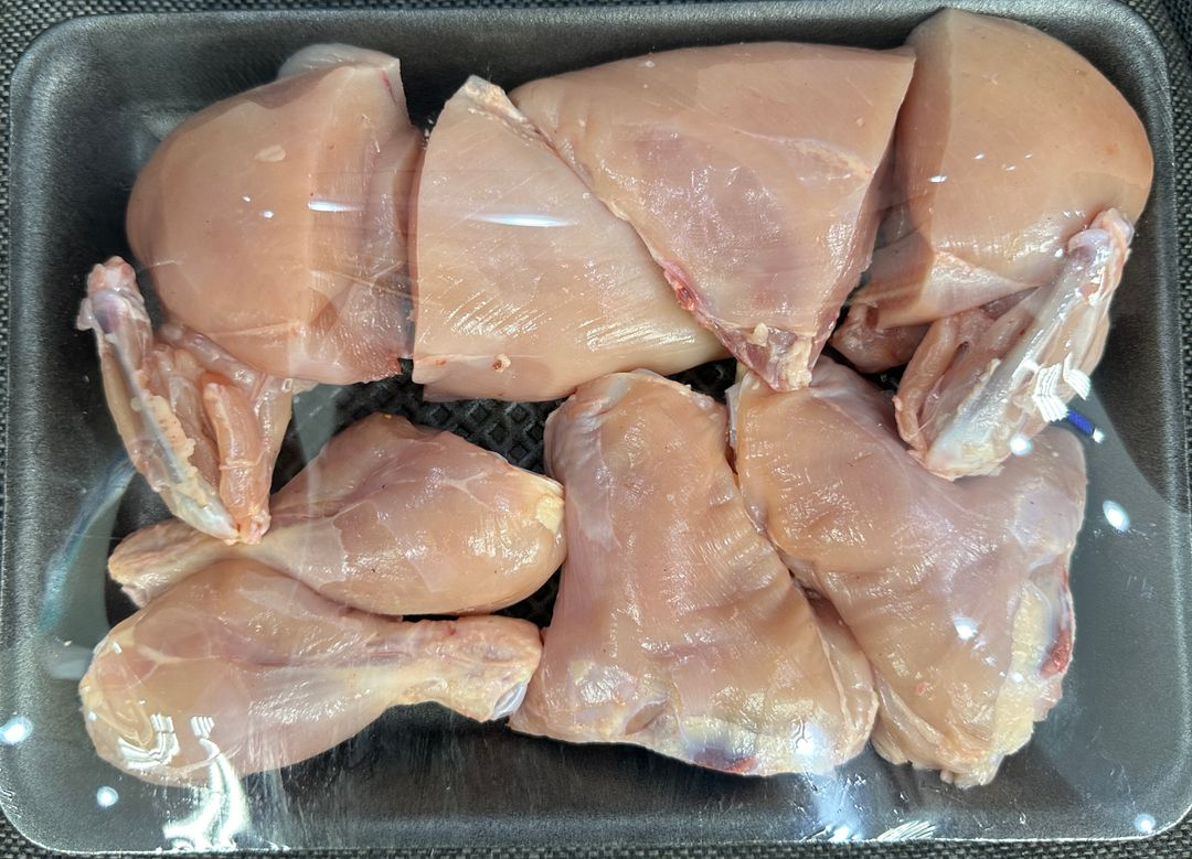 Fresh Chicken 8 Pieces (1000g-1200g) دجاج طازج 8 قطع 