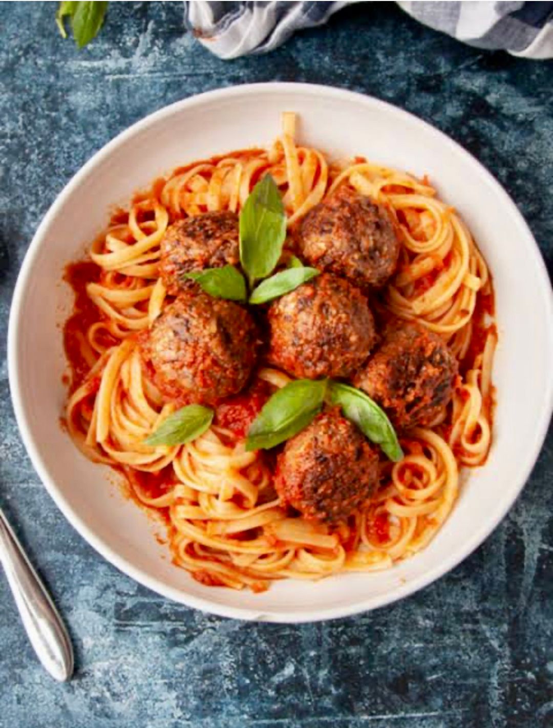 Italian Style Meatballs on Spaghetti