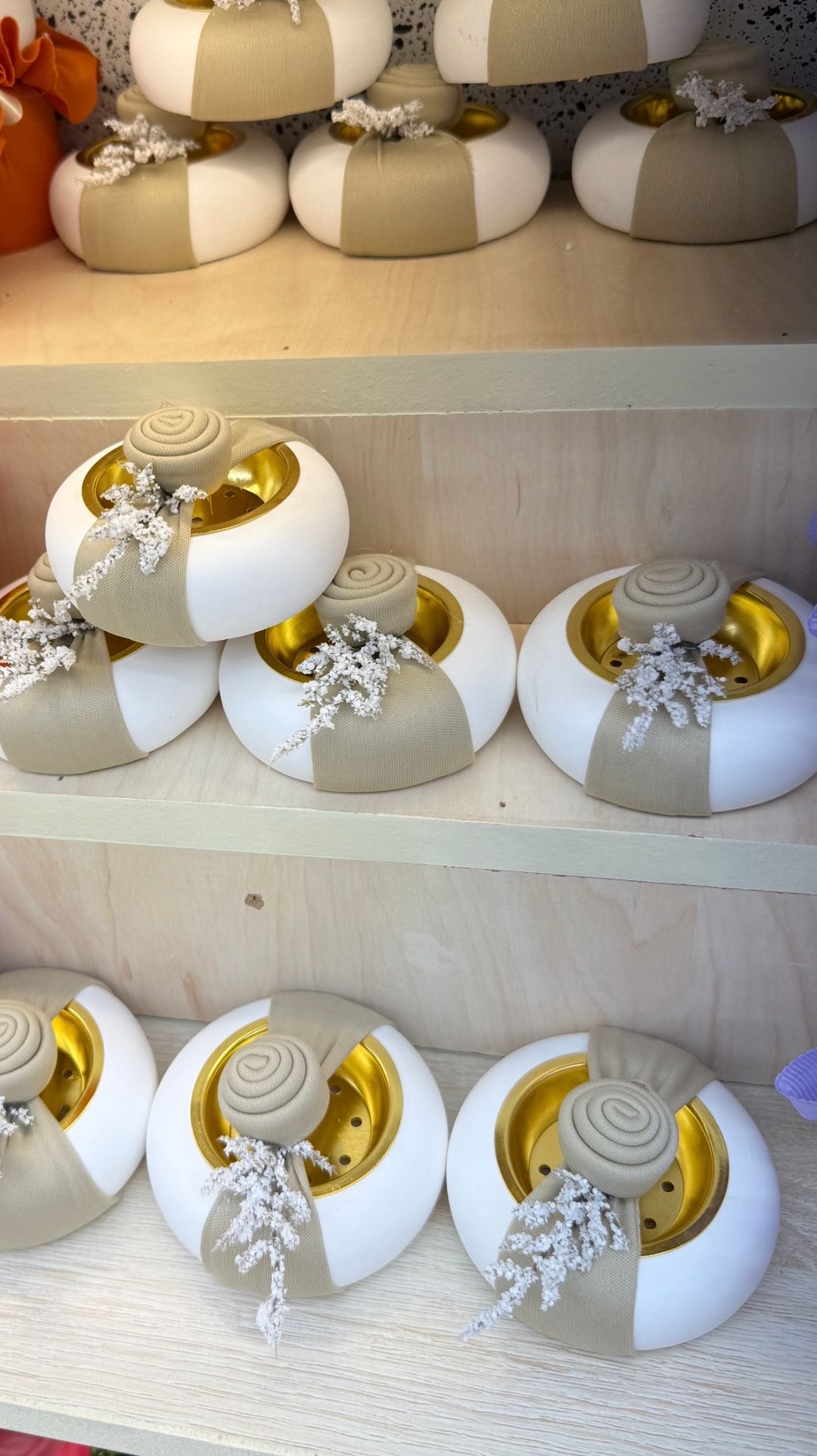 مباخر دائري منسق اللون حسب الطلب عدد12