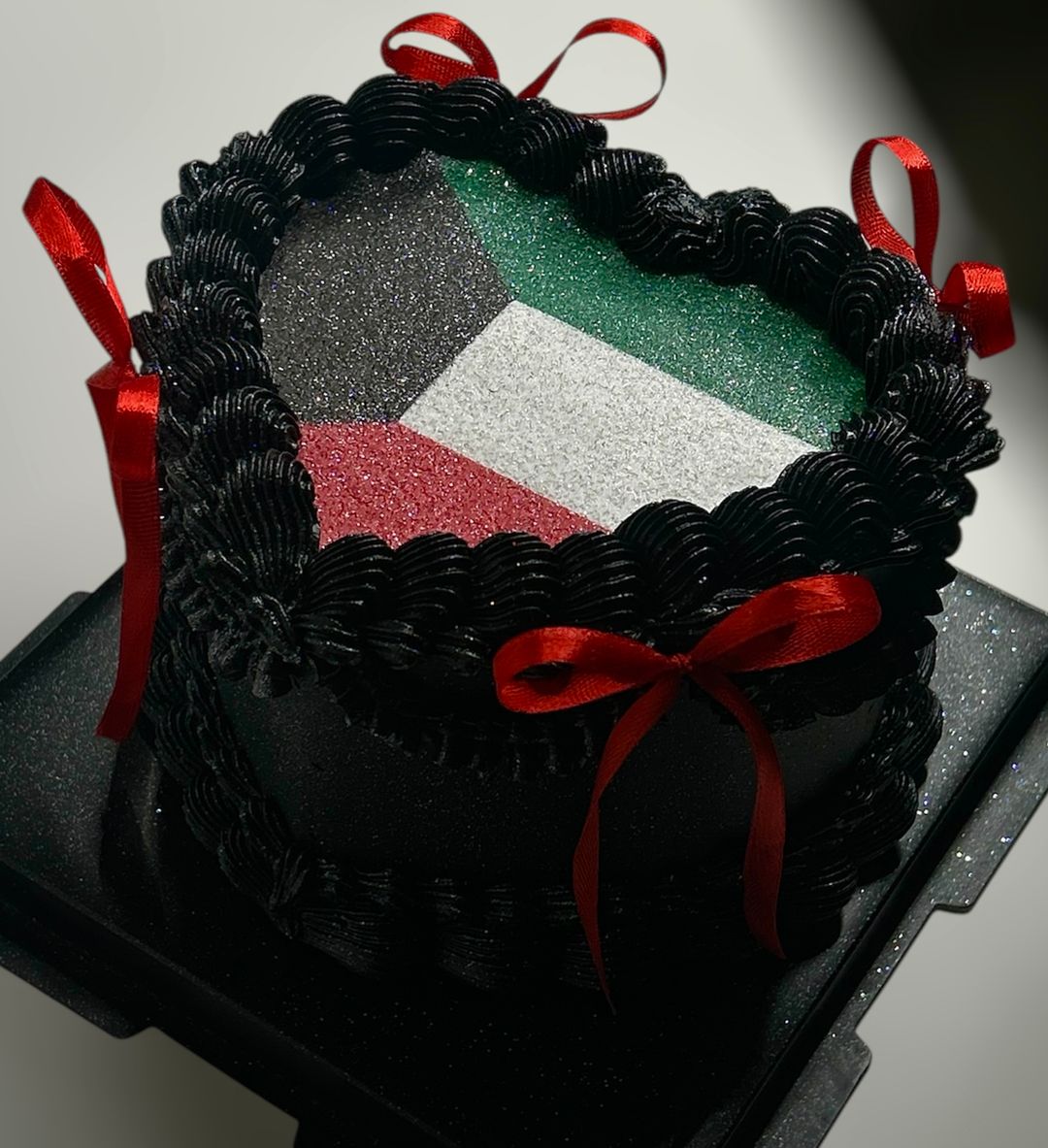 Kuwait Day glitter Cake