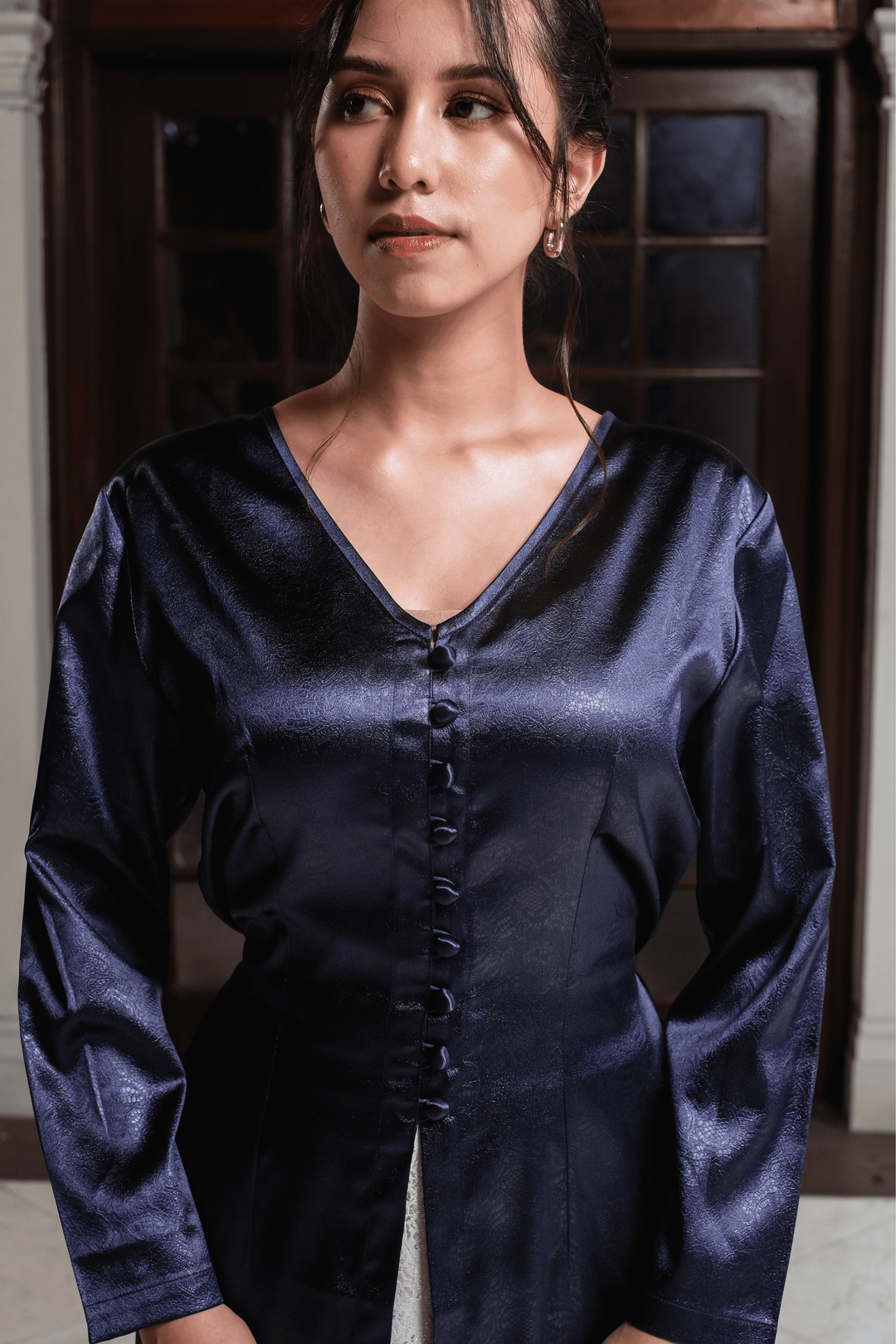 Anggun Warisan - Royally Navy 