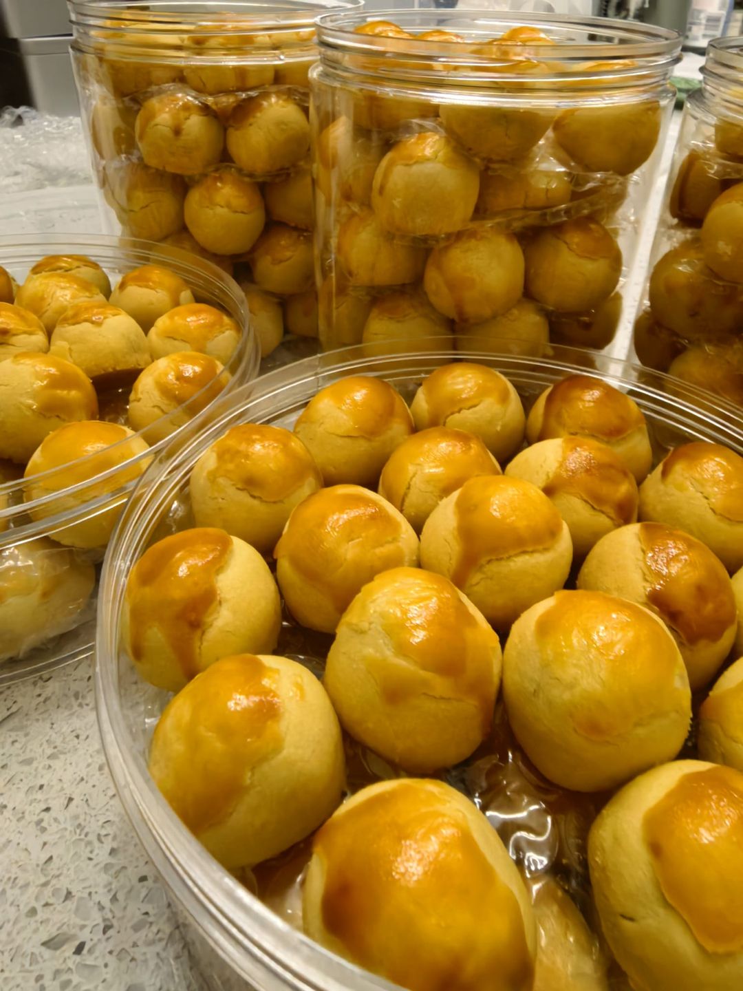 Premium Golden Pineapple Ball - Big Bottle