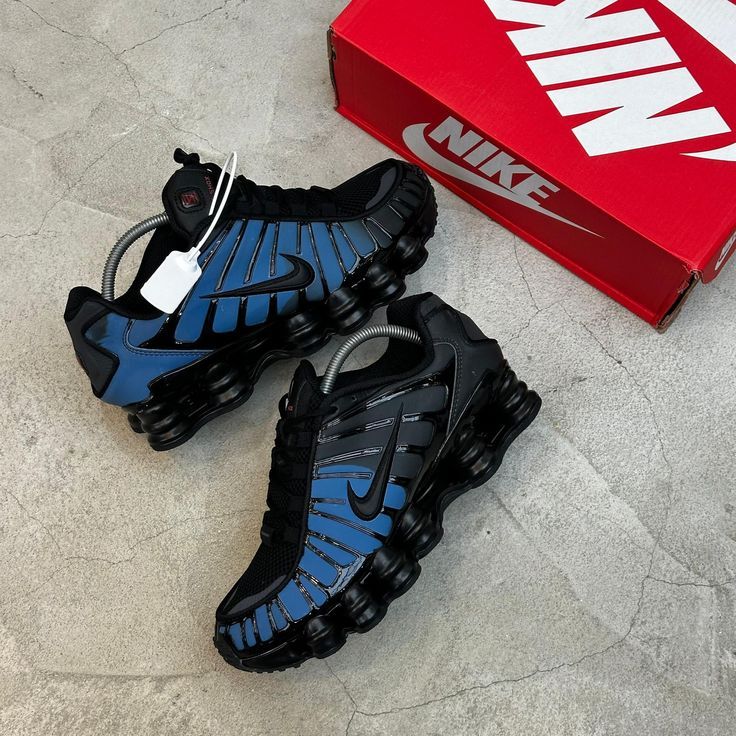 Nike Shox Thermo Reactive