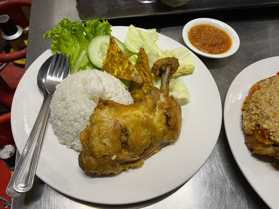 Nasi Ayam Penyet