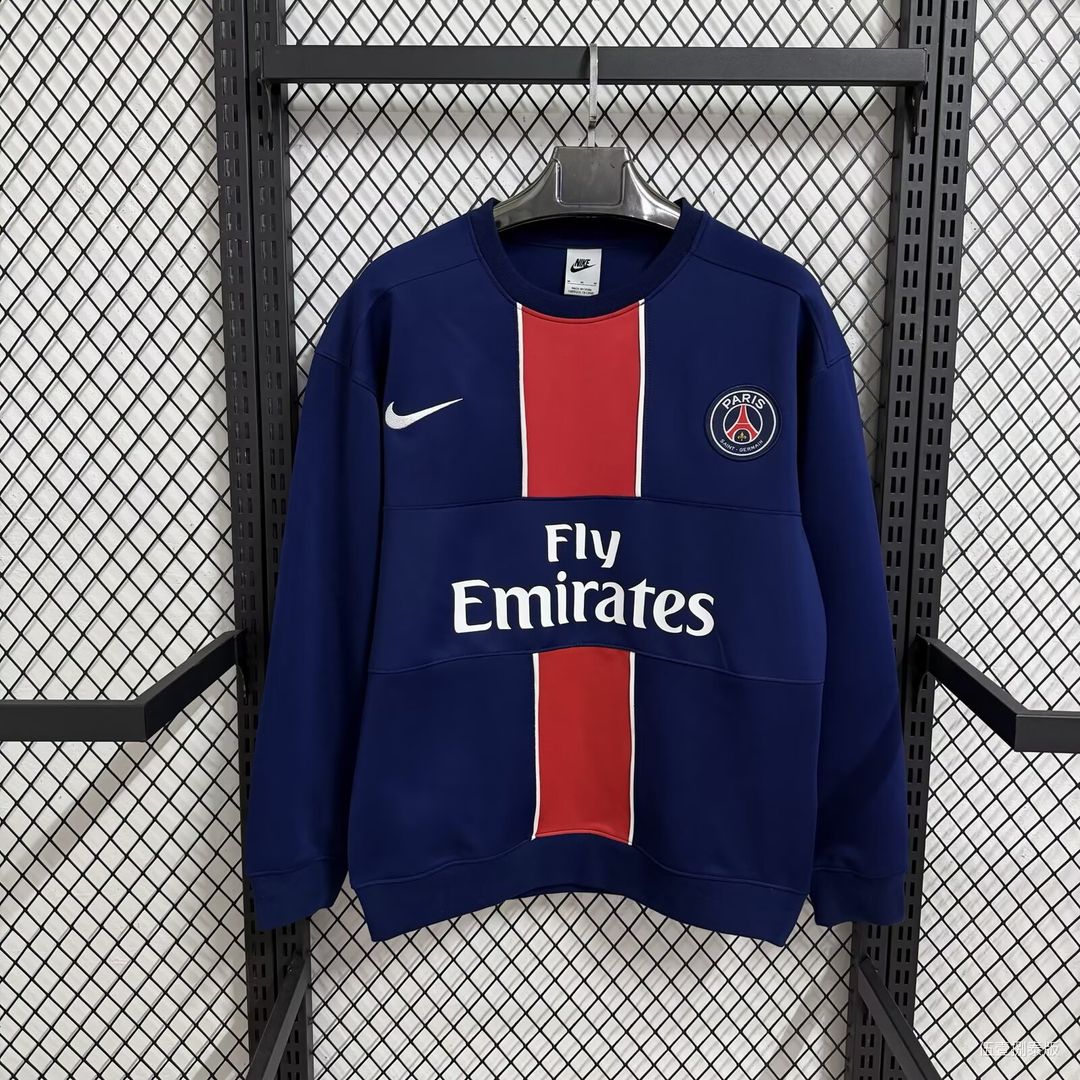 Paris Saint-Germain F.C Nike DRIFITADV Casual Sweater