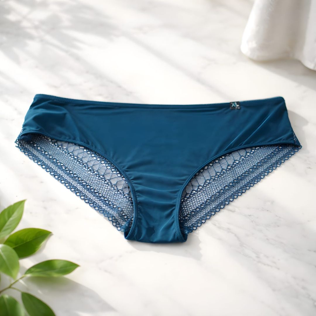 Seamless lace blue panty