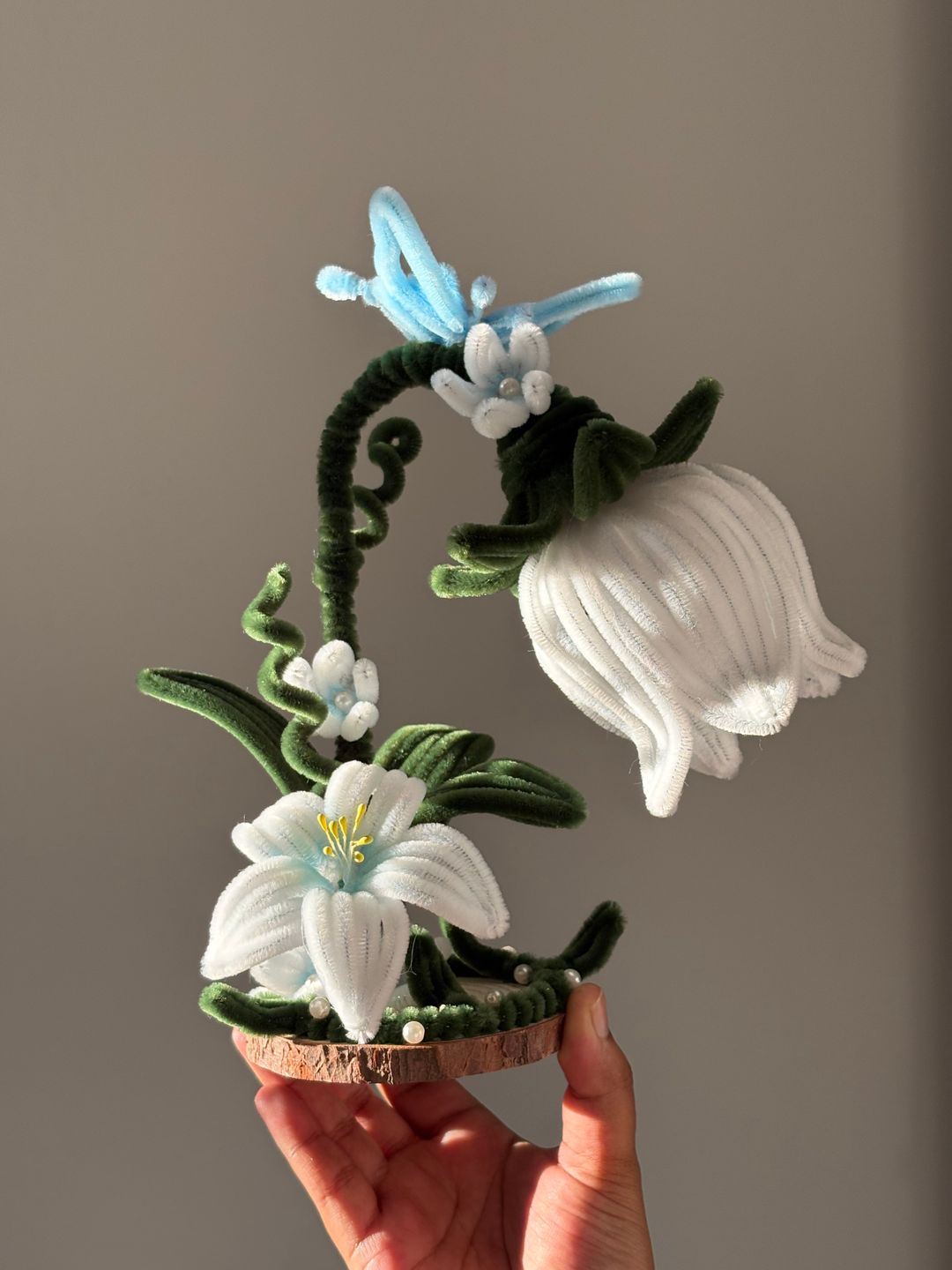 Enchanted bell flower lamp