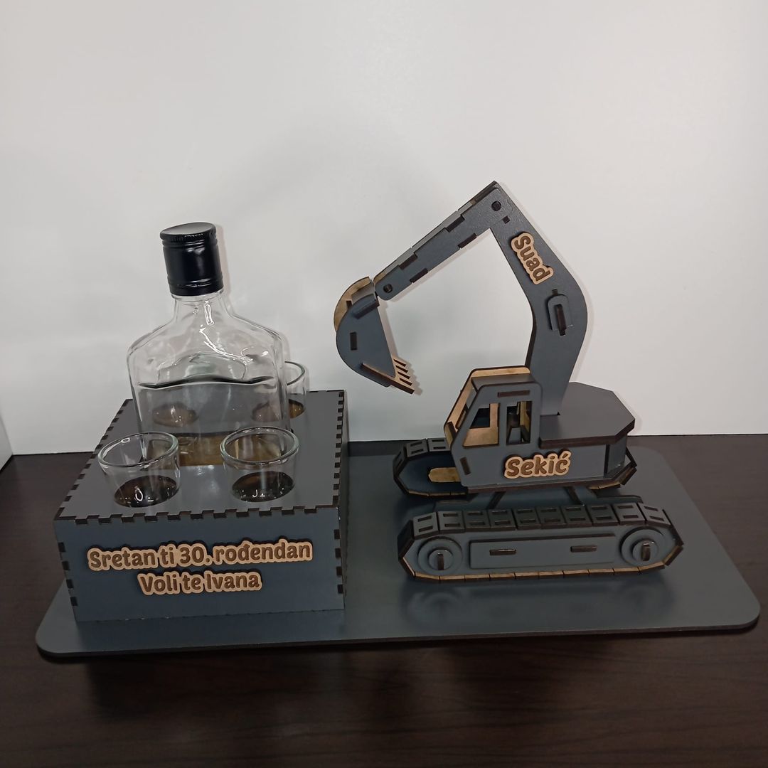 Bager koji zna šta radi