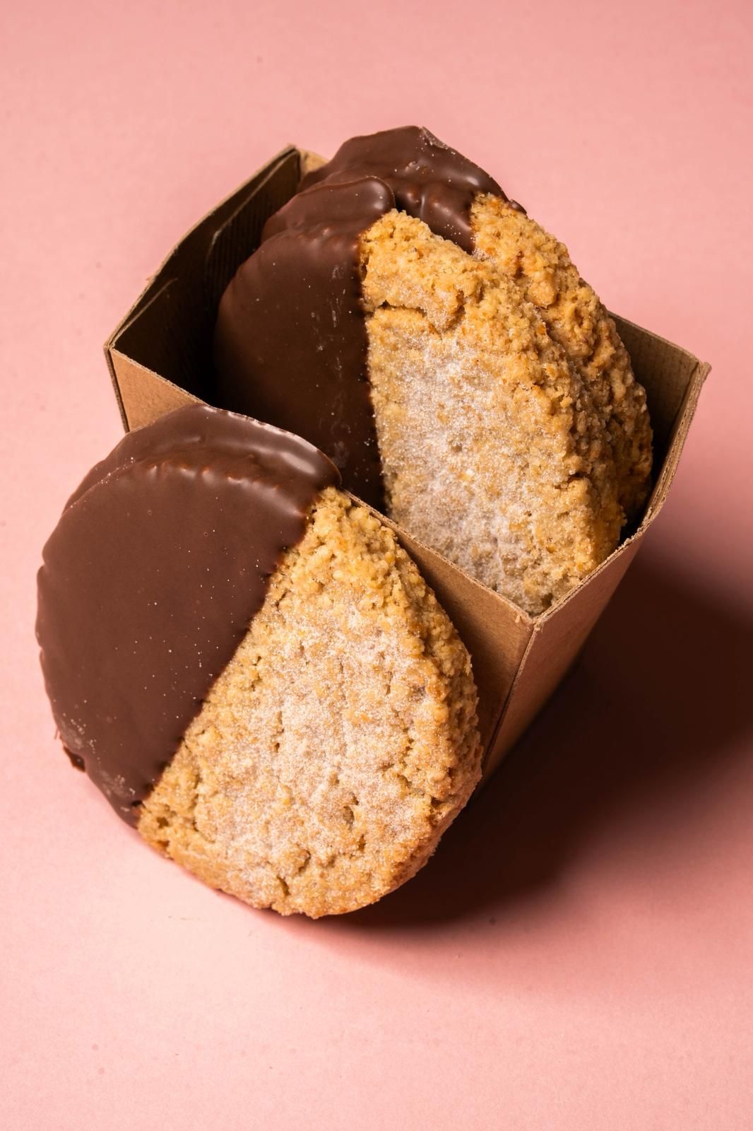 Dipped Milk Chocolate Flakemeal Biscuits - 3 pack