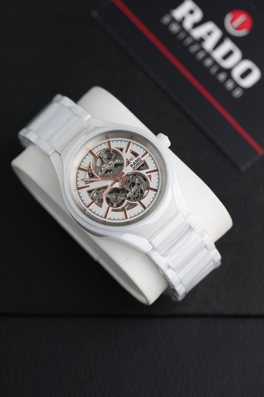 רד,ו מנגנון אוטומטי - איכות גבוהה | סמל סטטוס בעולם היוקרה