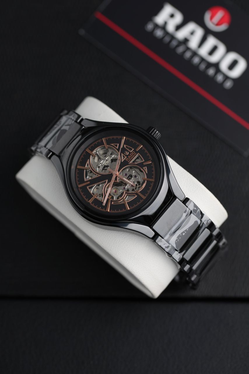 רד,ו מנגנון אוטומטי - איכות גבוהה | סמל סטטוס בעולם היוקרה