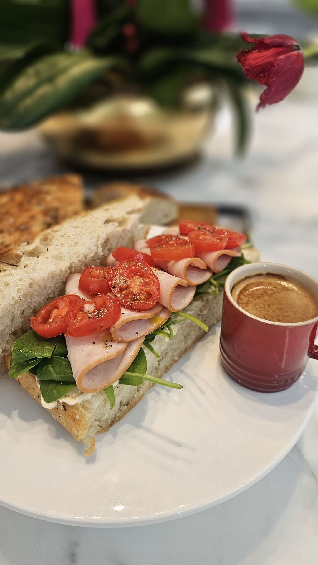 Sandwich and unlimited drinks combo