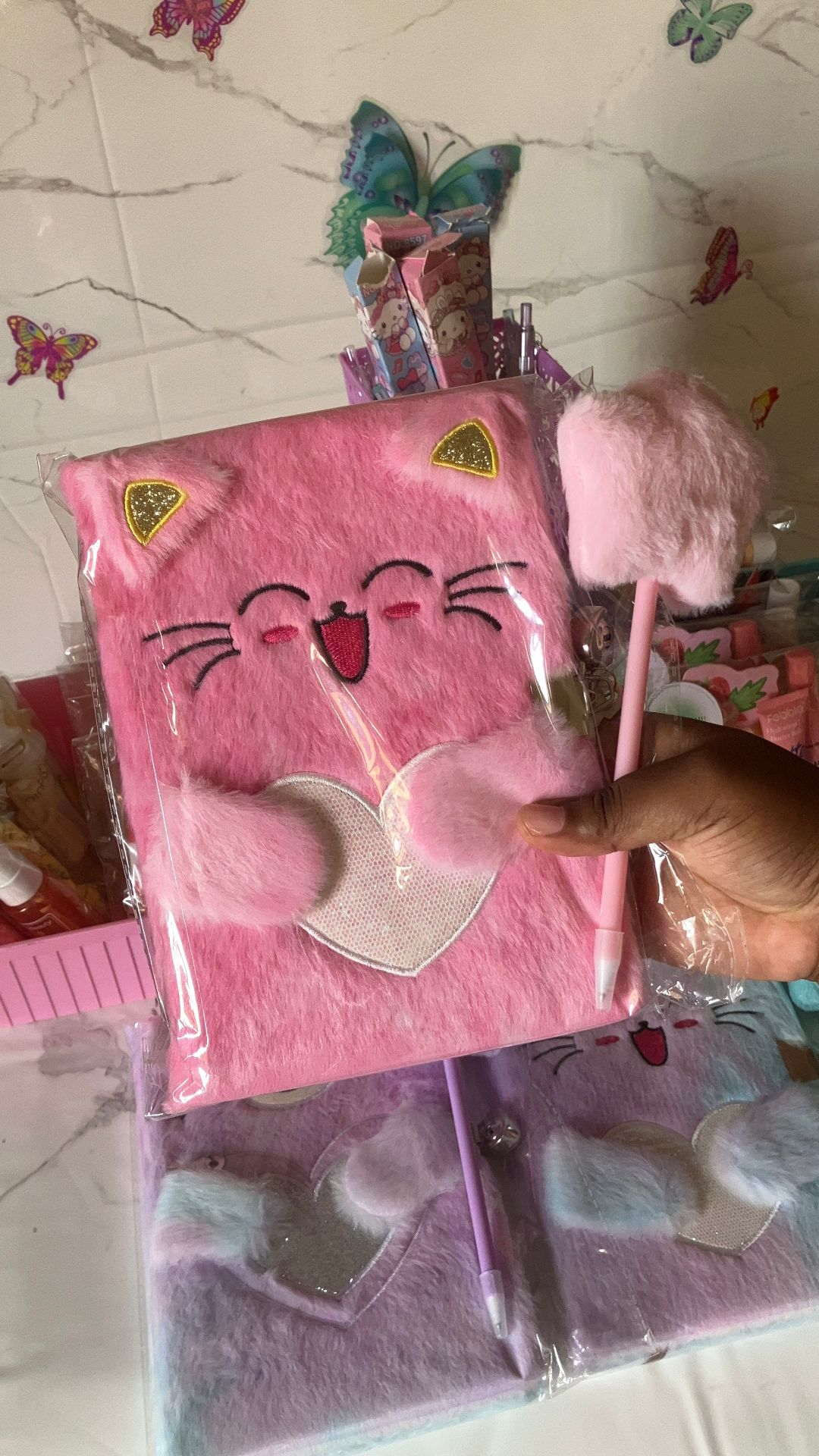 Carnet rose avec cadenas