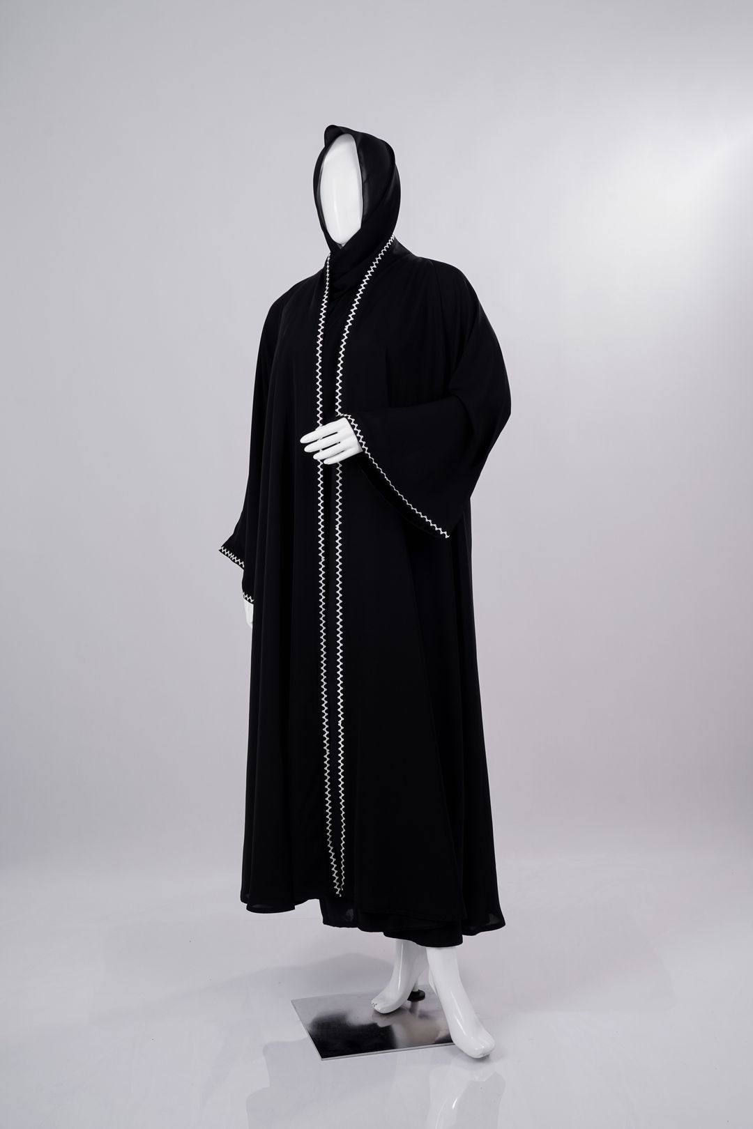 White Zigzag Edge Premium Black Abaya