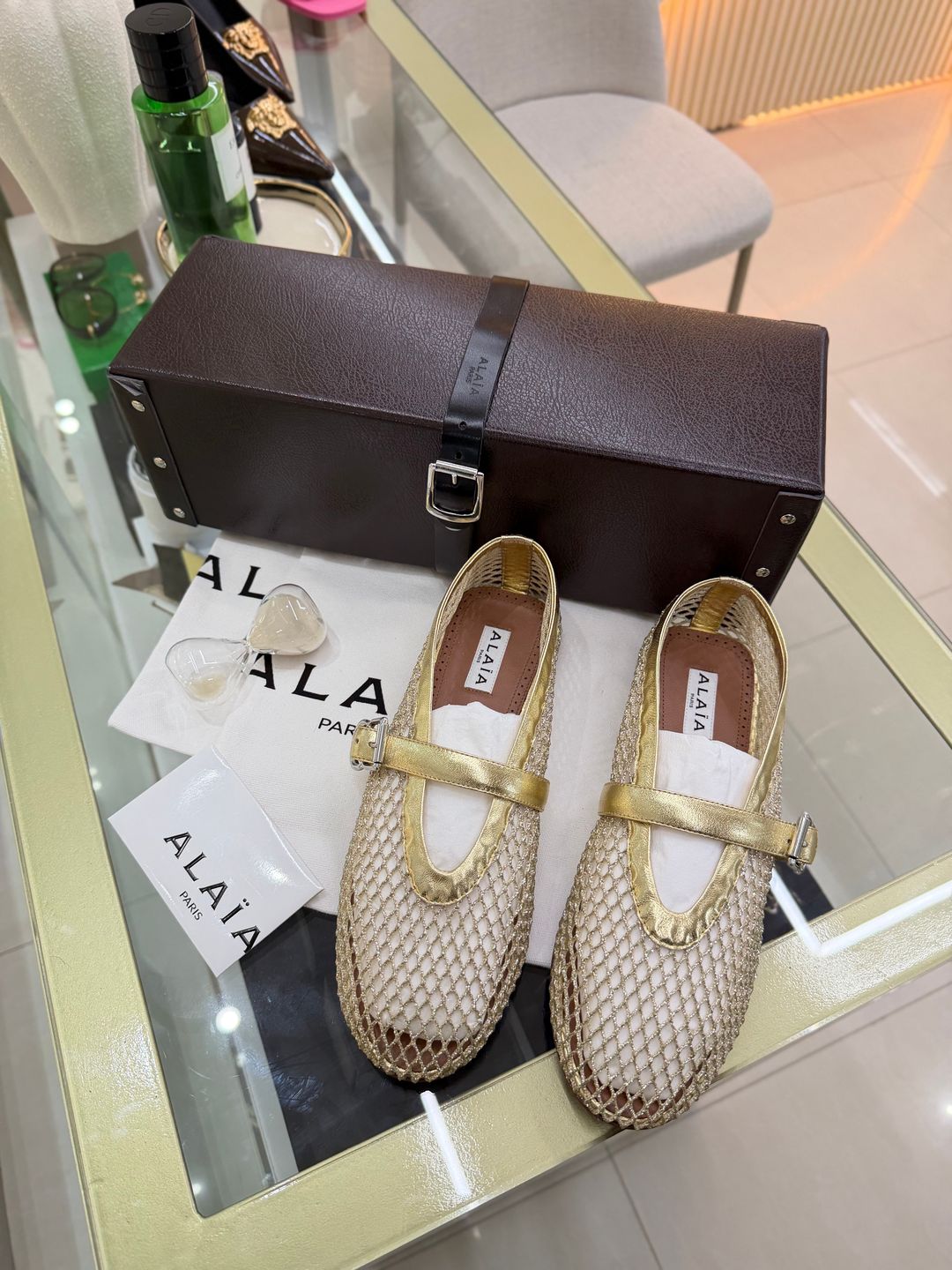 Sabrinas Alaia - metallic gold 