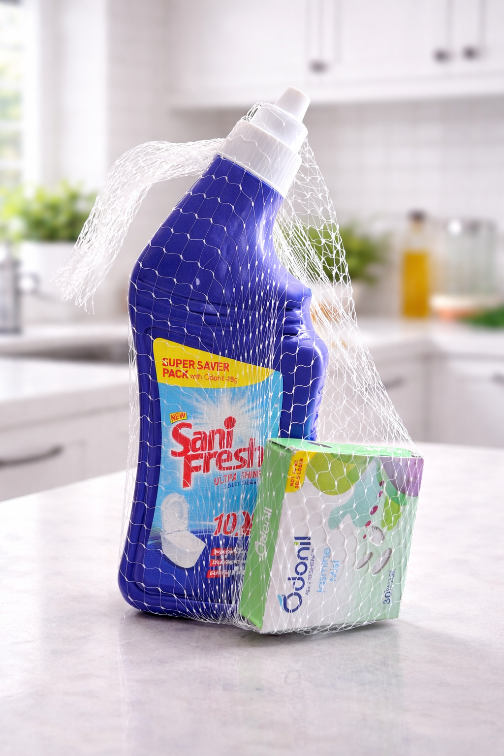 Sanifresh Ultra Shine 500 ml with free odonil