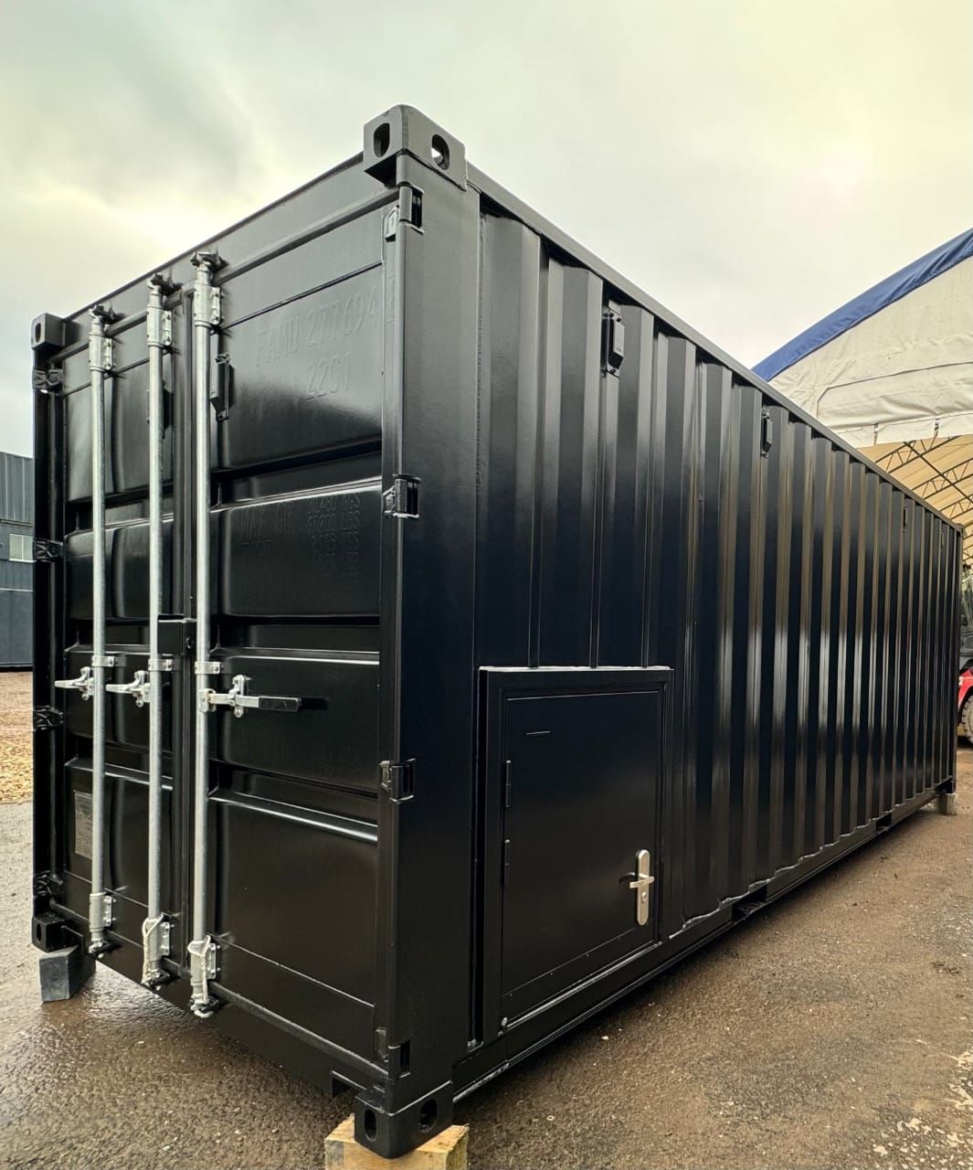 Contenedor marítimo de 20 pies – Acondicionamiento a medida