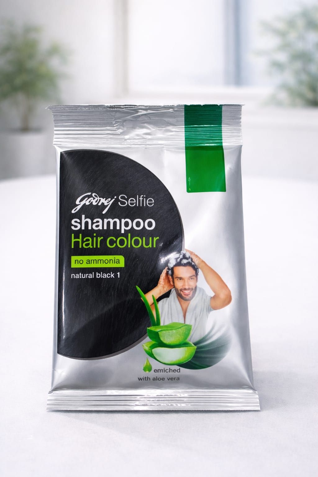 Godrej Selfie Shampoo Hair Colour 