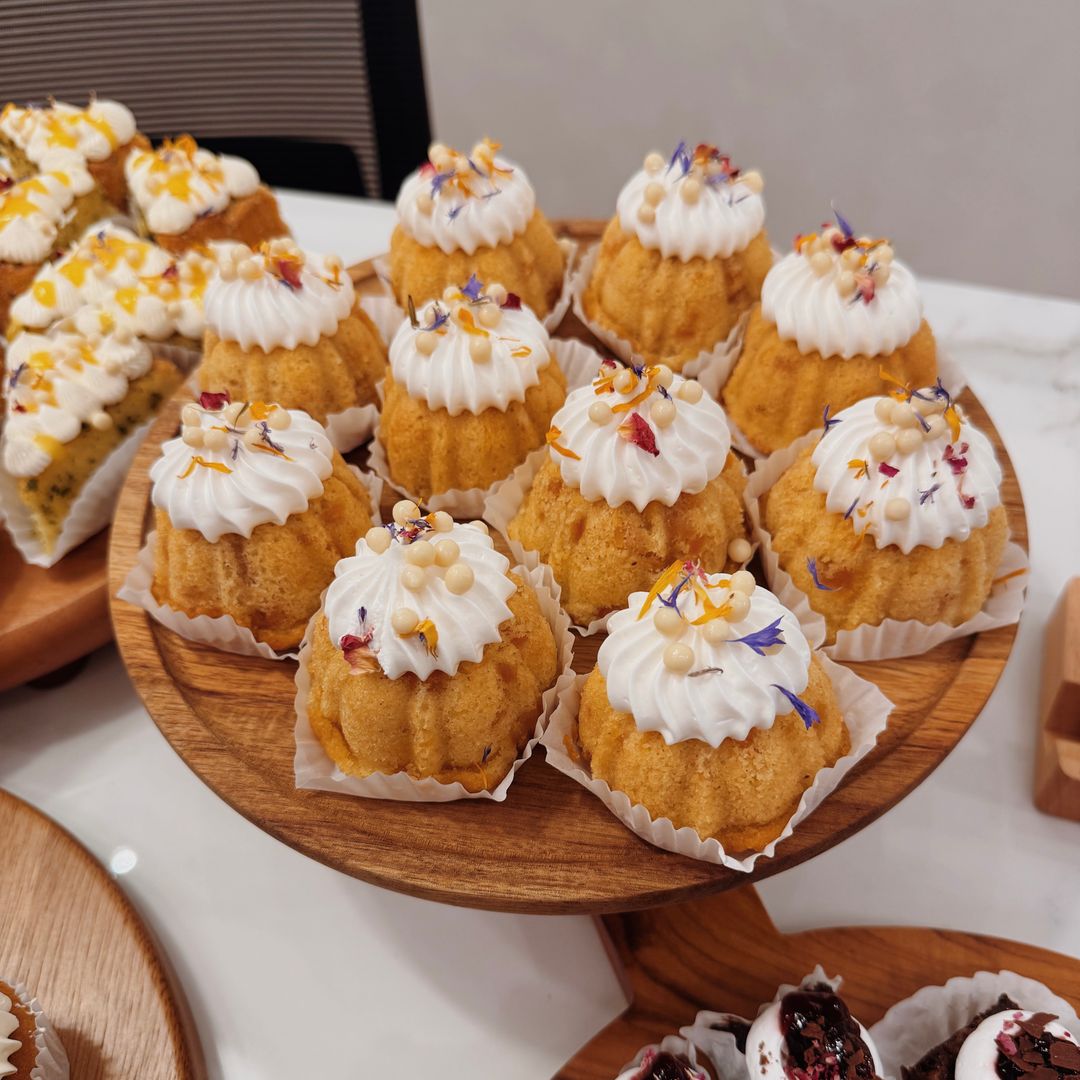 Cempedak Semolina Cake Bites