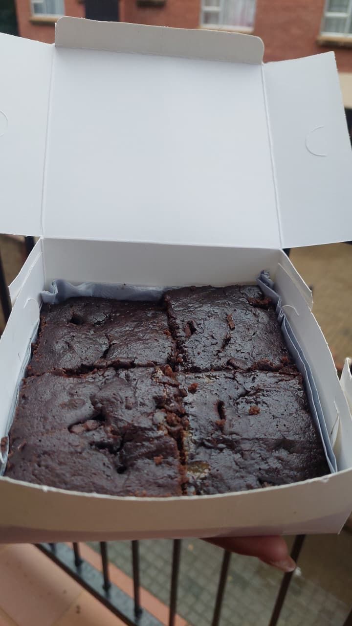 Plain brownie box
