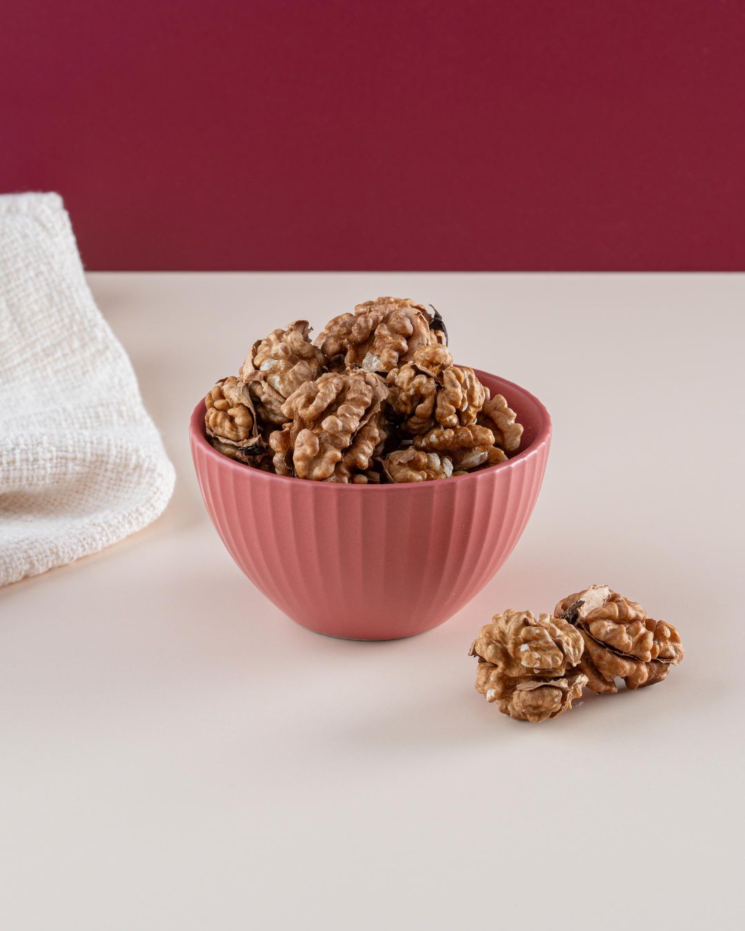 Raw Walnut Whole shelled