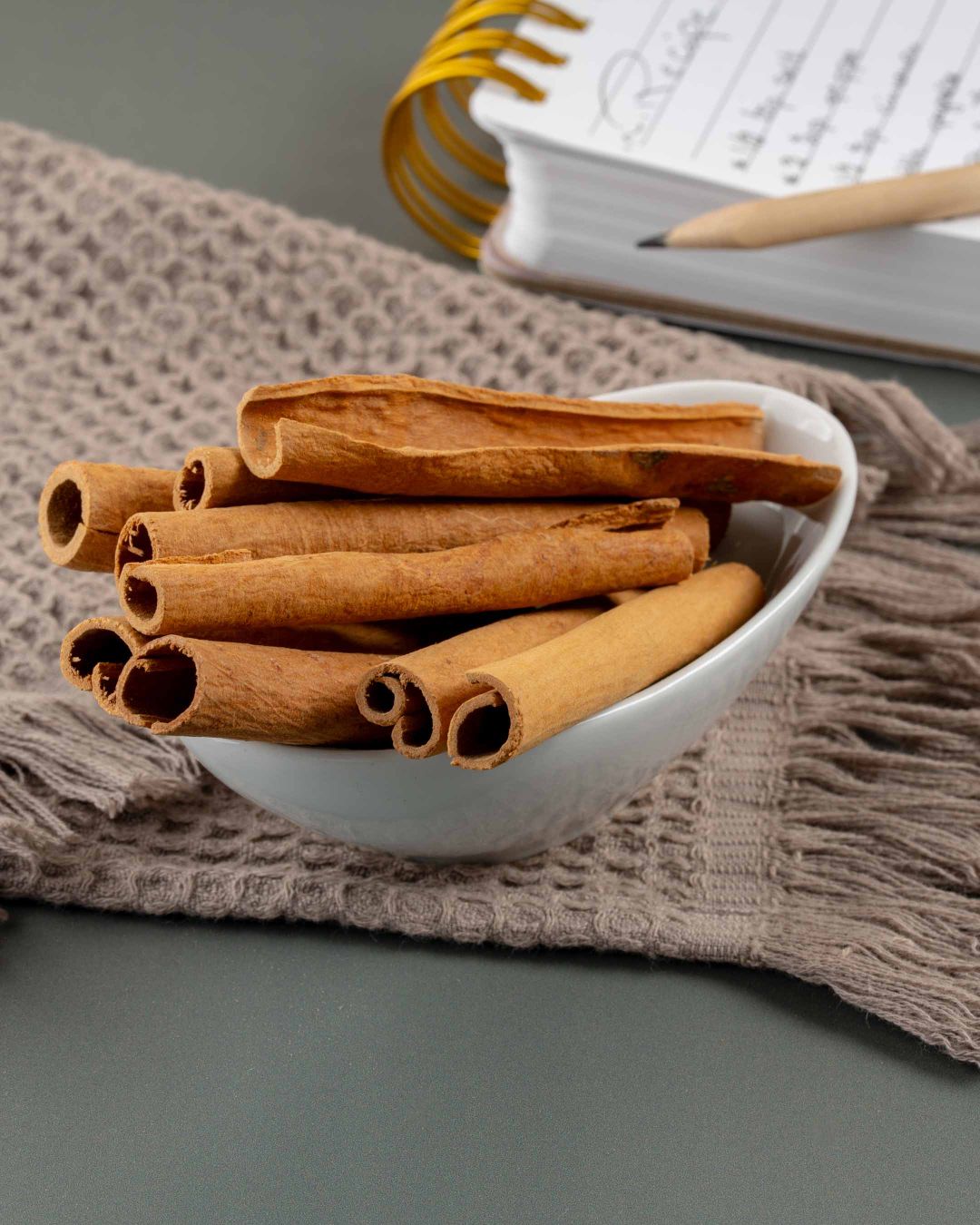 قرفة عيدان إندونيسيا