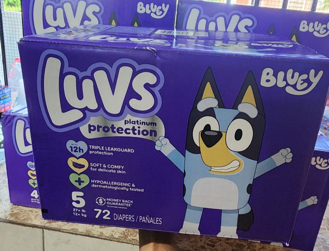 Luvs Platinum Protection Baby Diapers, Size 5 (27+ lbs), 72 Count
