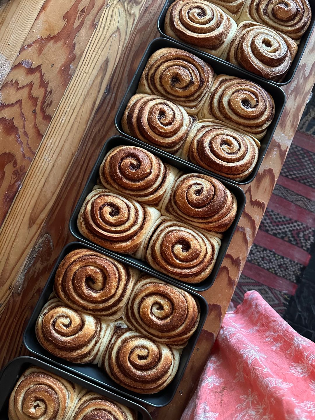Cinnamon Rolls (4)
