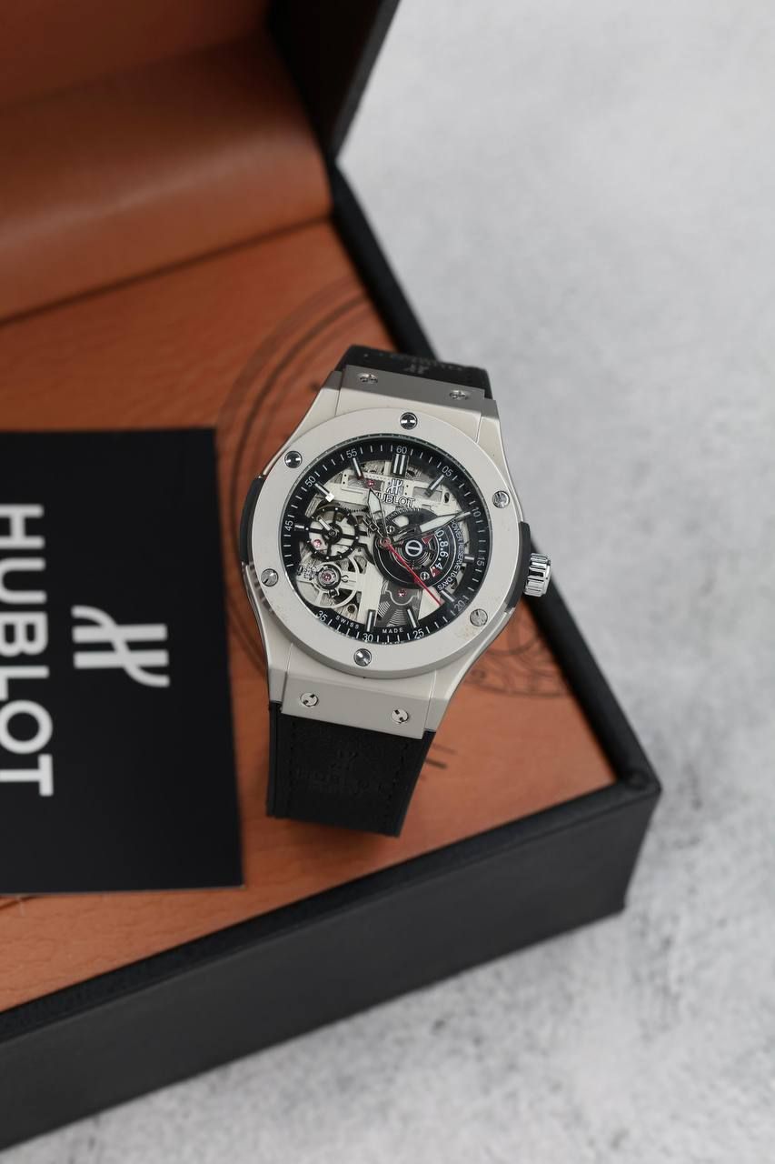 הובלו,ט מנגנון אוטומטי - איכות גבוהה | סמל סטטוס בעולם היוקרה