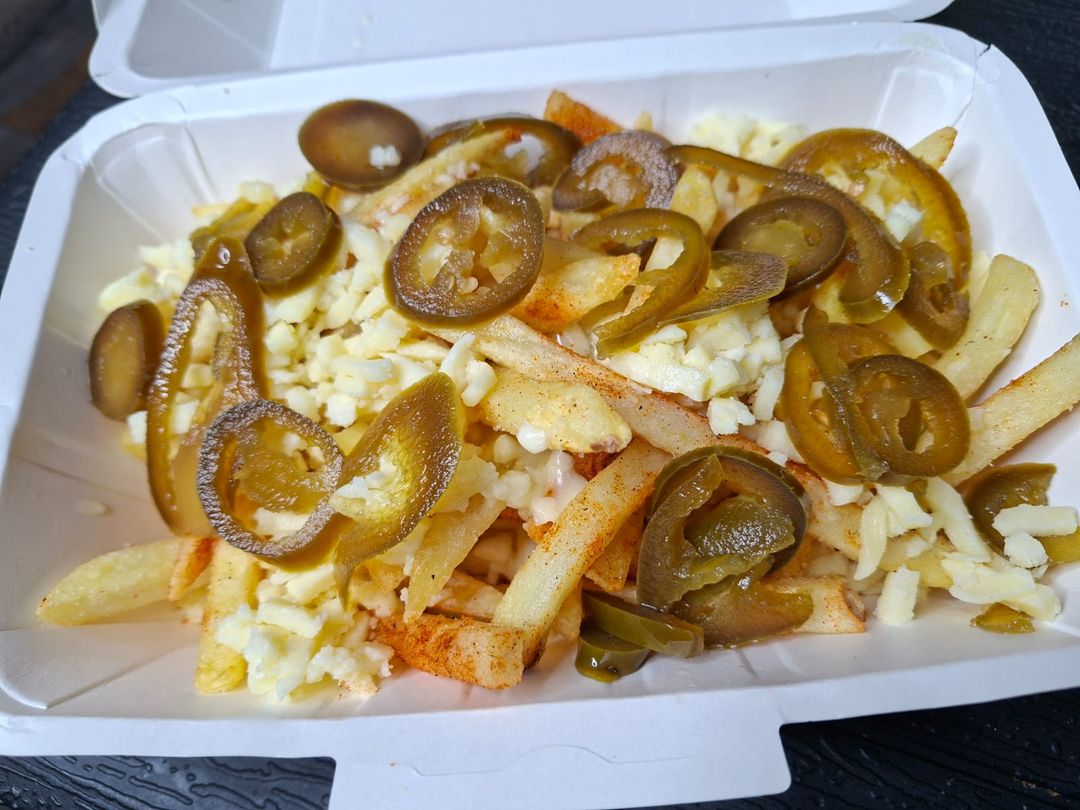 Frites Jalapeños et Fromage (Mozzarella) Large portion