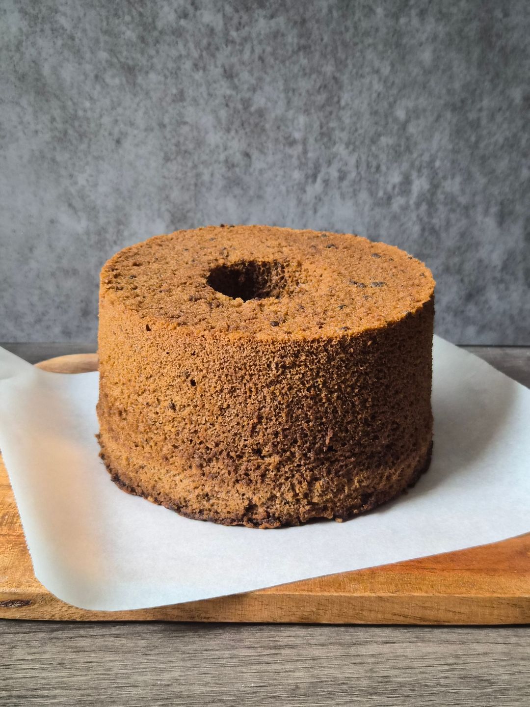 Chocolate-Hojicha Chiffon Cake